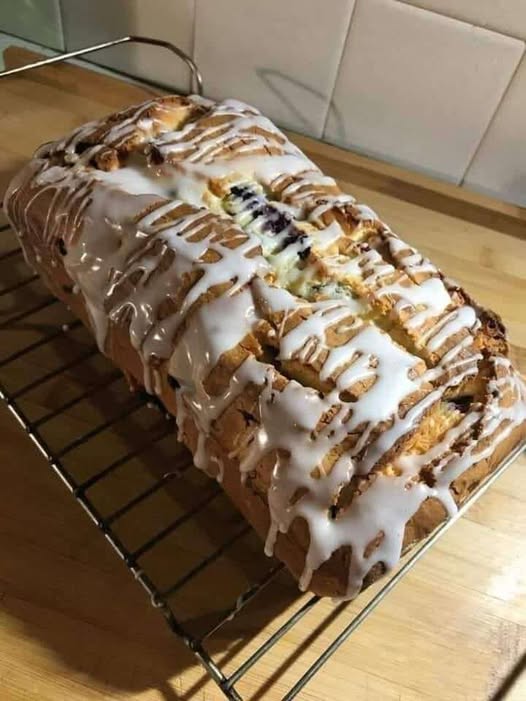 Kaffeekuchen mit Blaubeeren und Frischkäse: Ein warmer und gemütlicher Genuss