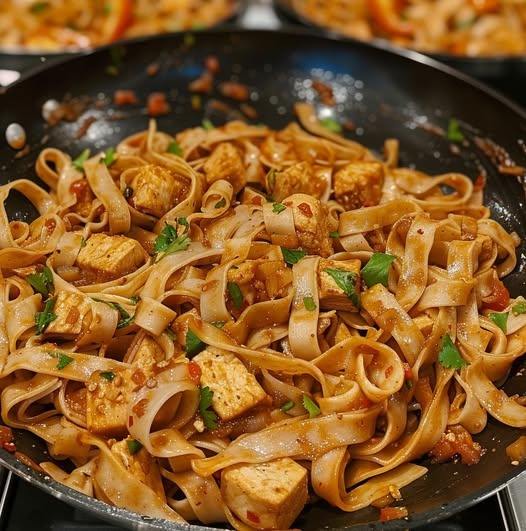 Vegane Drunken Noodles: Ein würziges, aromatisches Genuss-Erlebnis