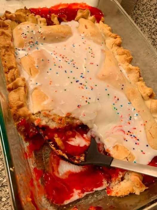 Unwiderstehlich leckeres Erdbeer-Pop-Tarts-Cobbler-Rezept