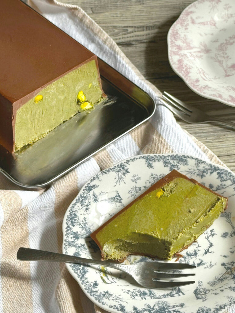 Neapolitanischer Pistazien-Nougat der Toten (Neapol Pistachio Torrone des Morts)